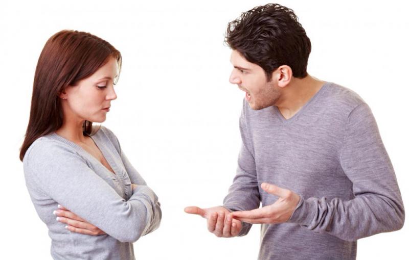 Lời tuyên bố đó giống như bạn đã bước một chân ra khỏi mối quan hệ và quyết định còn lại phụ thuộc vào chàng